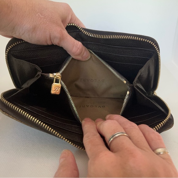 Bvlgari Vintage Classico Long Leather Zip Wallet - Picture 9 of 16